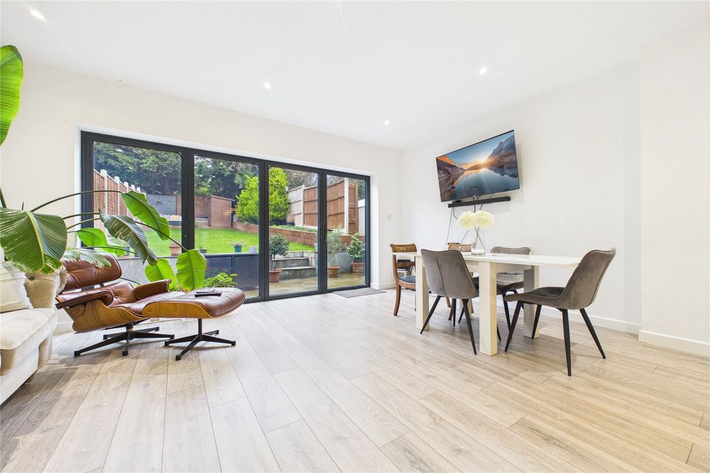 Property photo 3 of 12 Picture No. 35