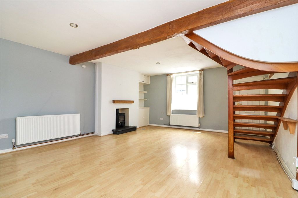 Property photo 2 of 16 Picture No. 18