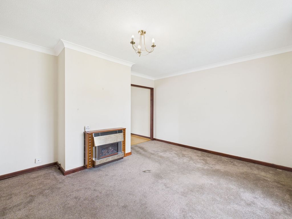 Property photo 2 of 38