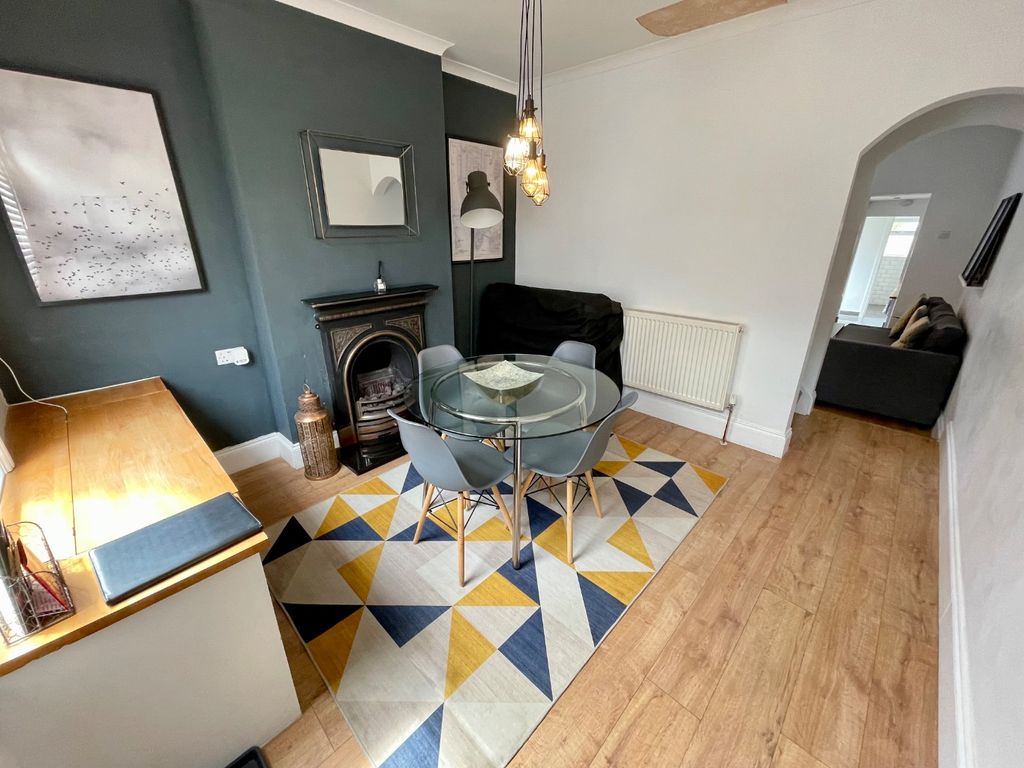 Property photo 3 of 9 5213902