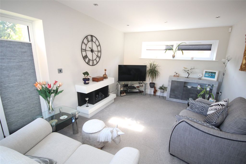 Property photo 3 of 15 Picture No. 03