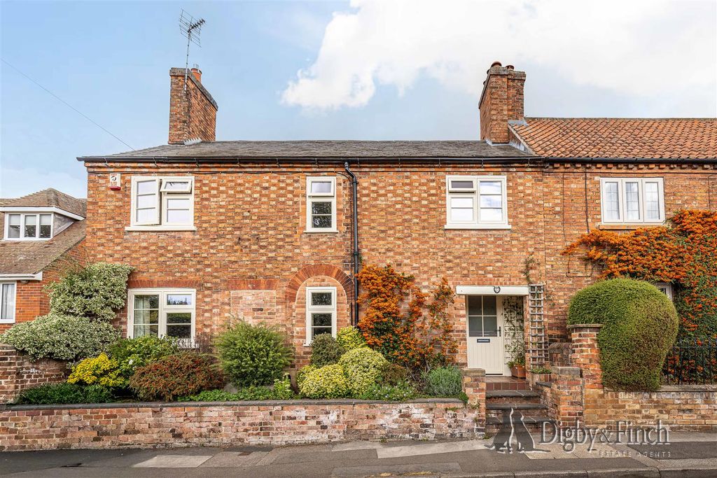 Property photo 1 of 31