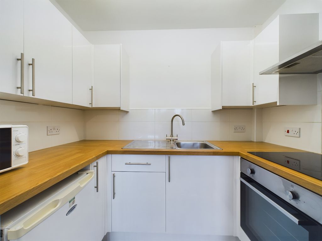 Property photo 1 of 10 Cam02089G0-Pr0388-Still001