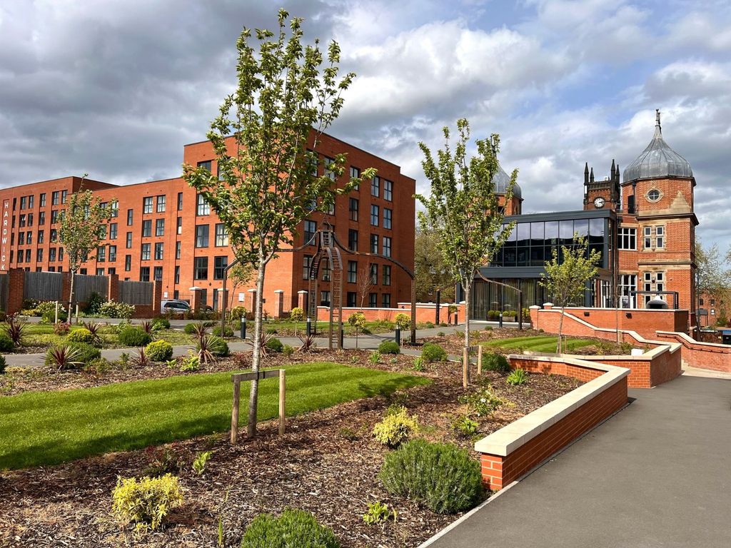 Property photo 2 of 11 Picture No. 13