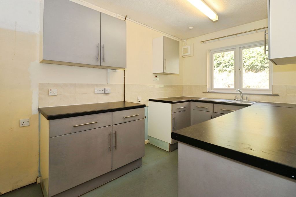 Property photo 3 of 14 Pbox-Img.Jpg