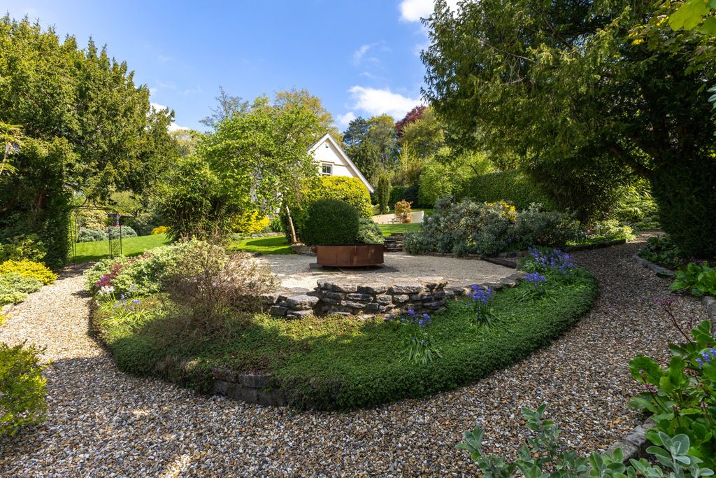 Property photo 3 of 23 Garden