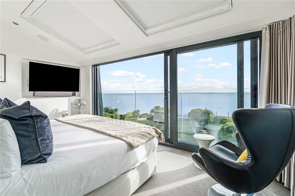 Additional image 4 of 4 bed semi-detached house for saleAlumhurst Road, Bournemouth BH4