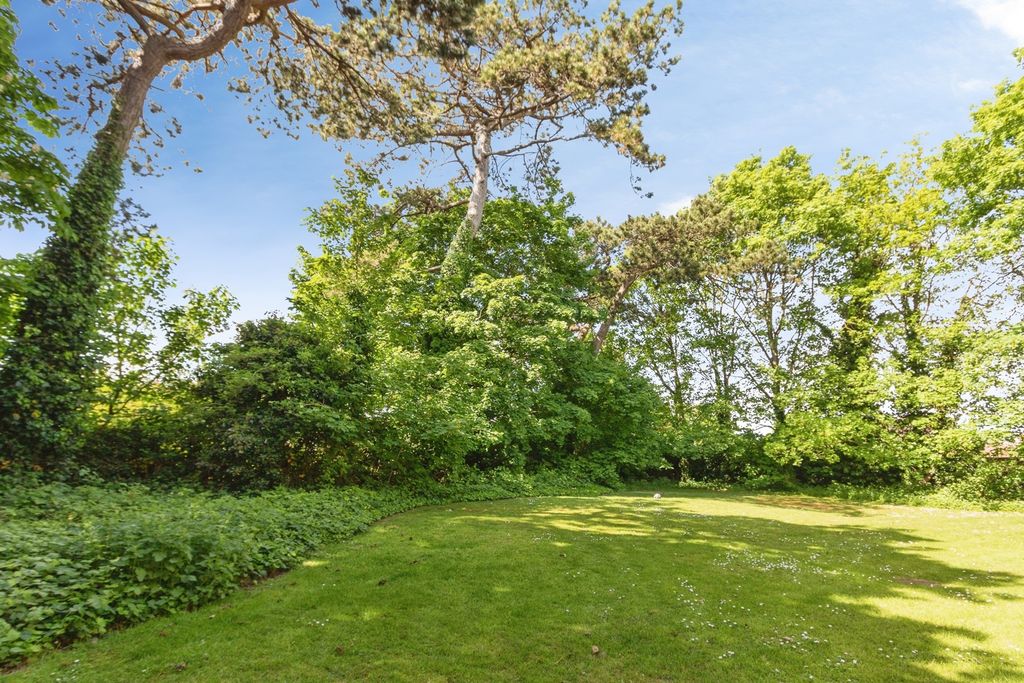 Property photo 3 of 20 Pbox-Img.Jpg