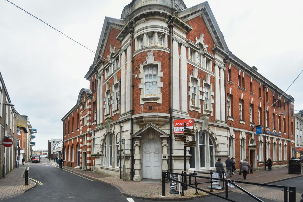 Property photo 1 of 9 15.Jpg