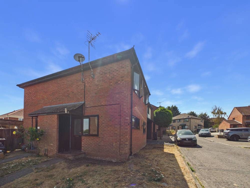 Property photo 1 of 11 Giraffe360-Still012