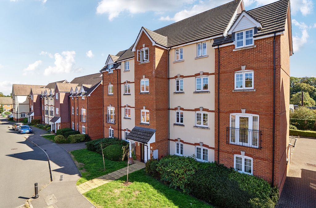 Property photo 1 of 13 1524301-8-1A0c40E...