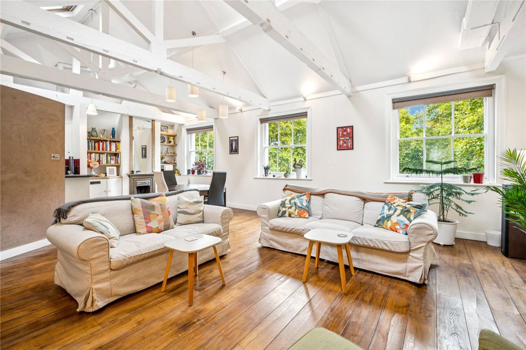 Property photo 1 of 10 Picture No. 24