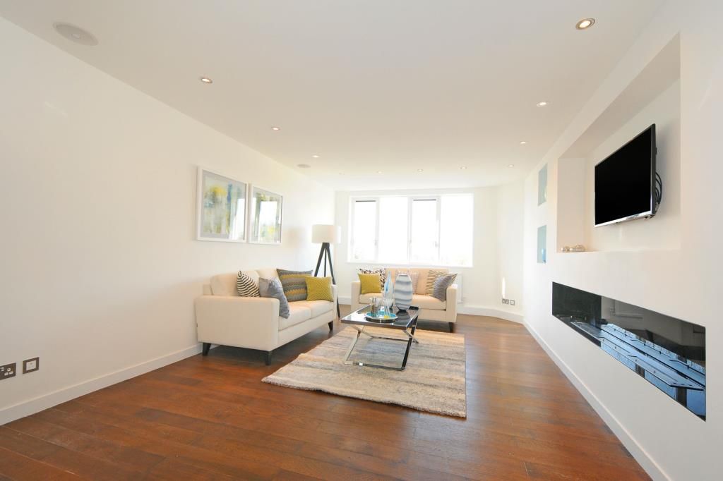 Property photo 2 of 10 Internal View