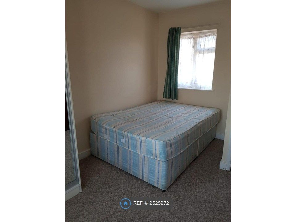 Property photo 3 of 9 Double Bed Room