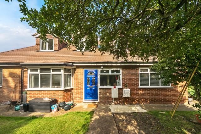Property photo 1 of 25 External View
