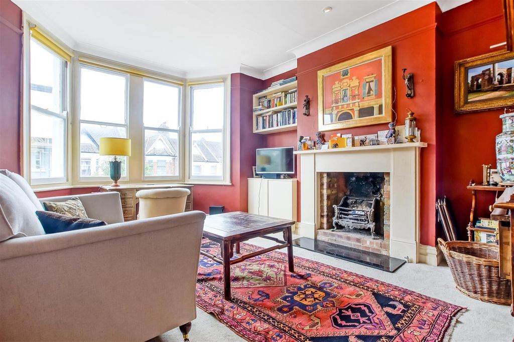 Property photo 2 of 11 Reception