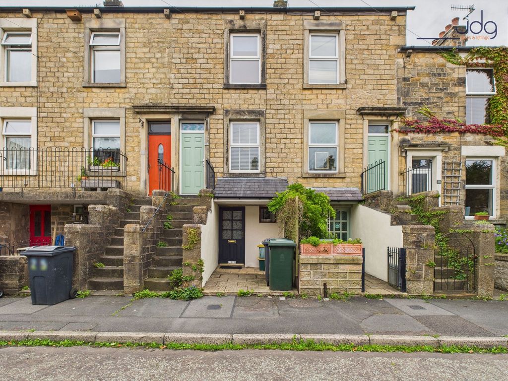 Property photo 1 of 8 Welcome To Grasmere Road