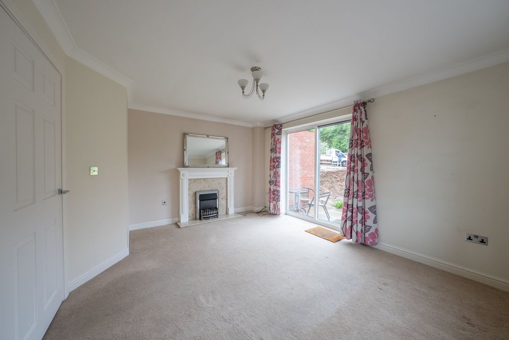 Property photo 3 of 22
