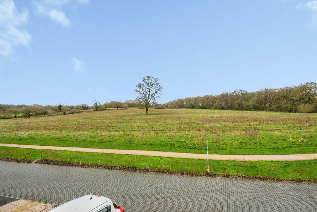 Property photo 2 of 17 Views To Front