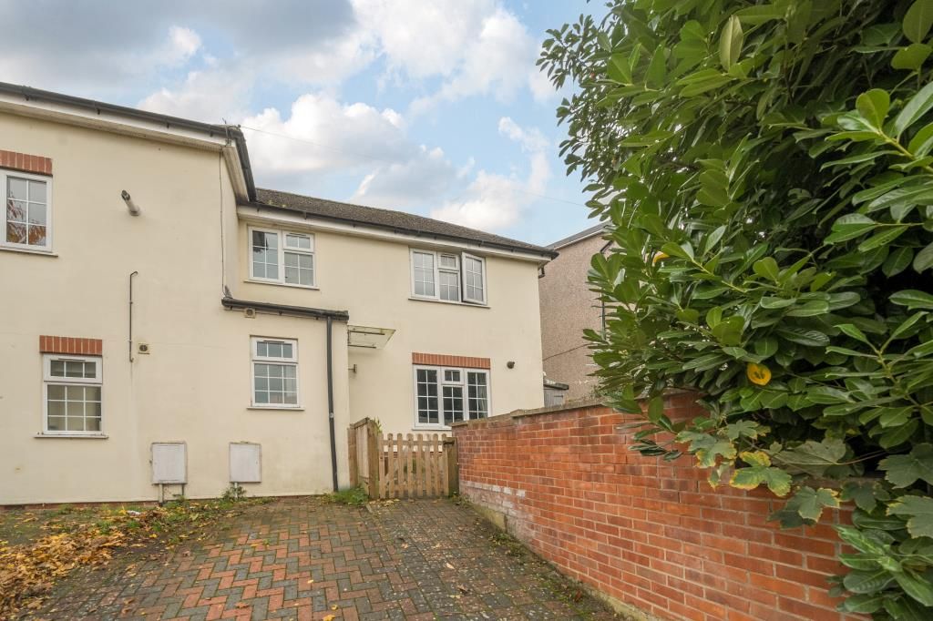 Property photo 1 of 18 External View