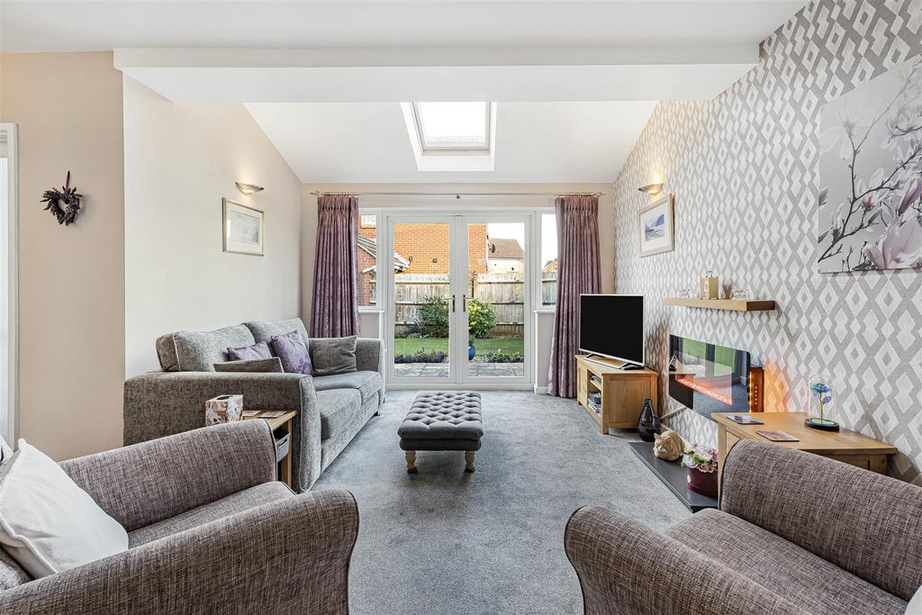 Property photo 2 of 22 20_67098.Jpg