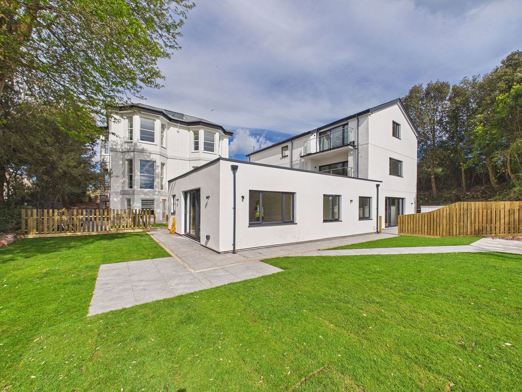 Property photo 1 of 24