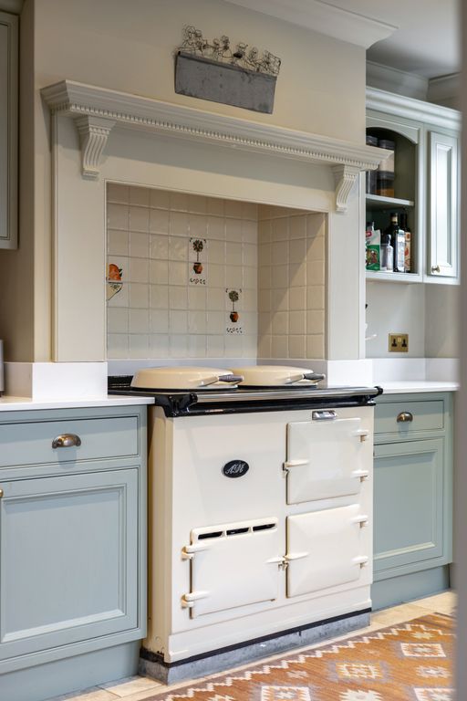 Property photo 3 of 49