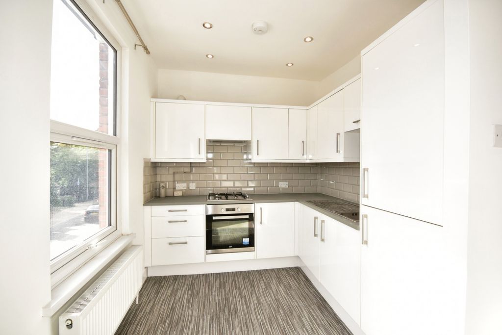 Property photo 2 of 4 Pbox-Kitchen-336446.Jpg