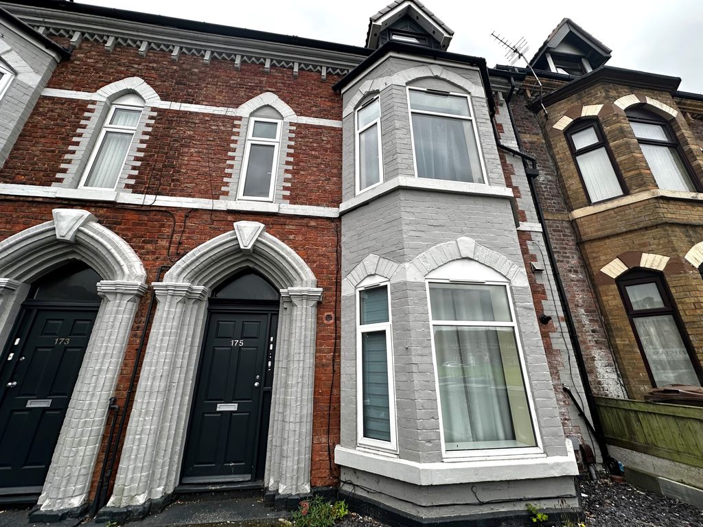 Property photo 1 of 6 Front