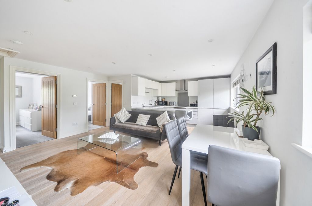 Property photo 1 of 10 Open Plan Living