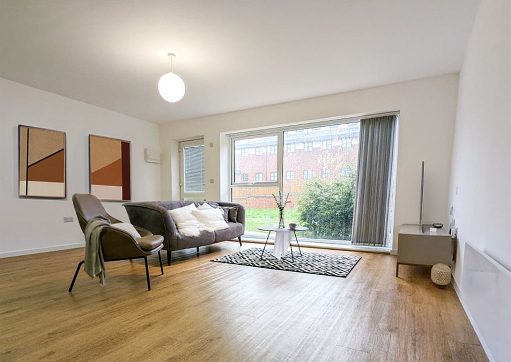 Property photo 1 of 6
