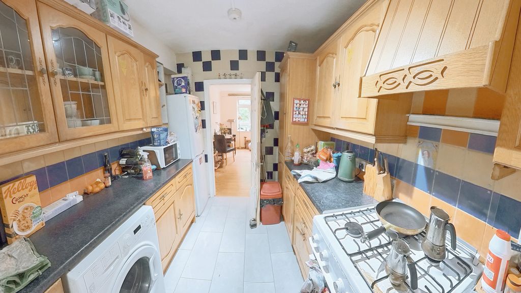 Property photo 3 of 15