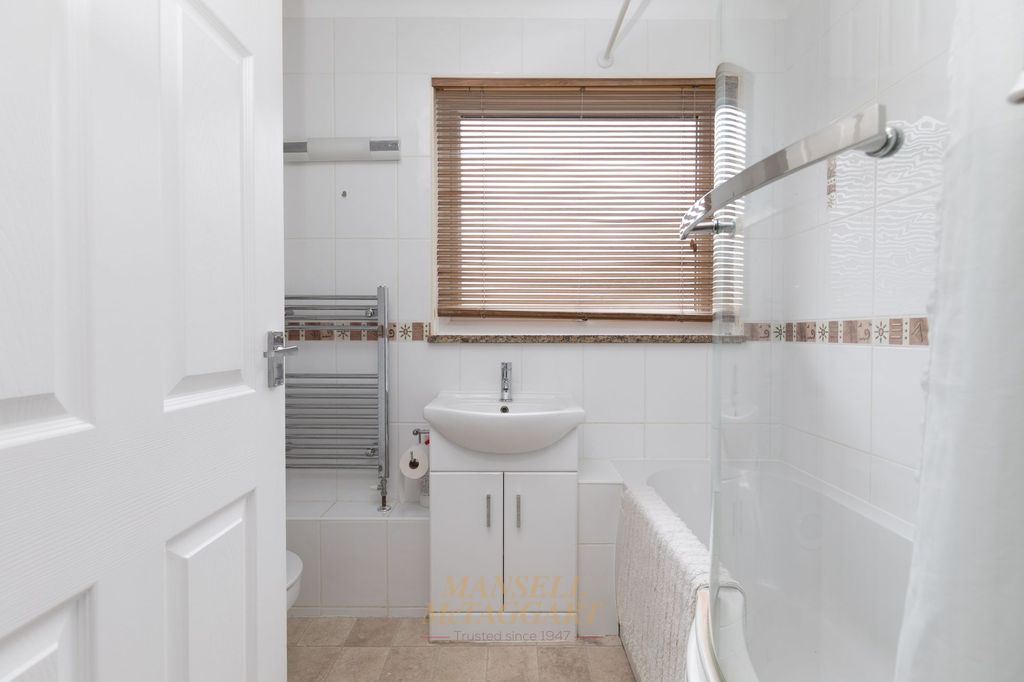 Additional image 21 of 4 bed detached house for saleArtel Croft, Crawley RH10