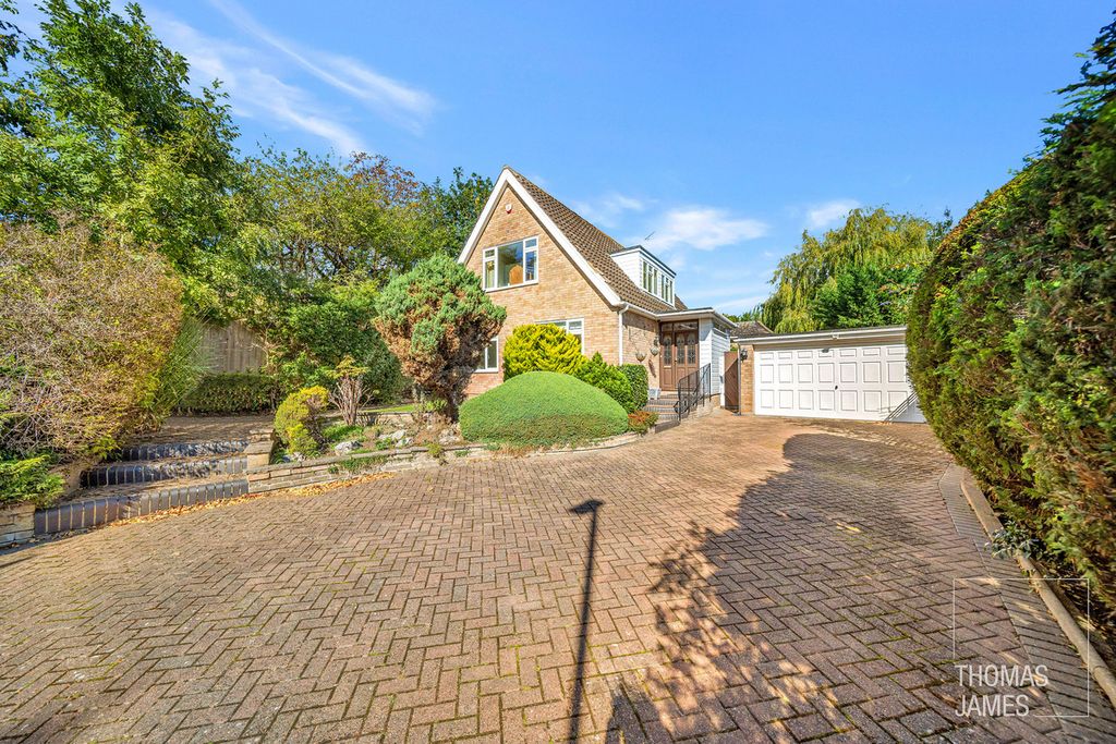 Property photo 1 of 21