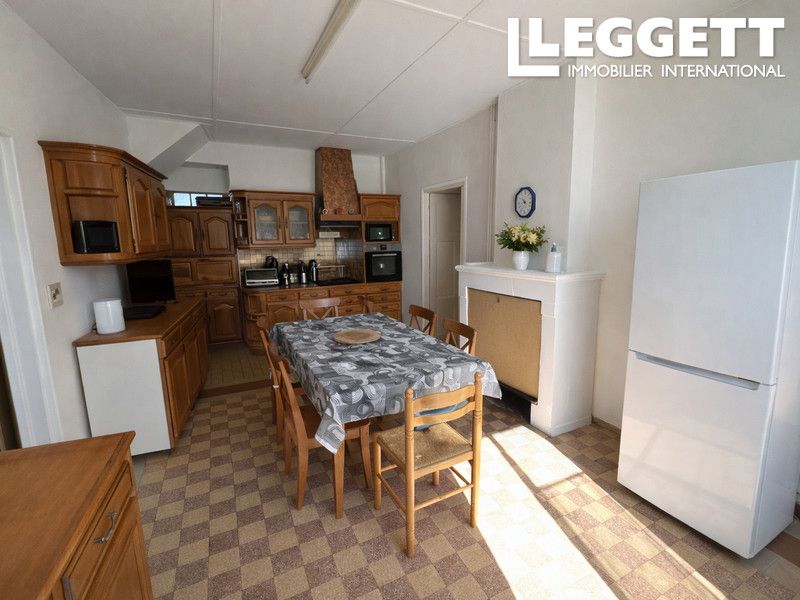 Property photo 2 of 10