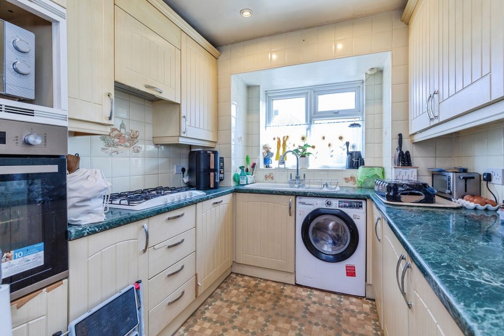 Property photo 2 of 11 Pbox-Img.Jpg