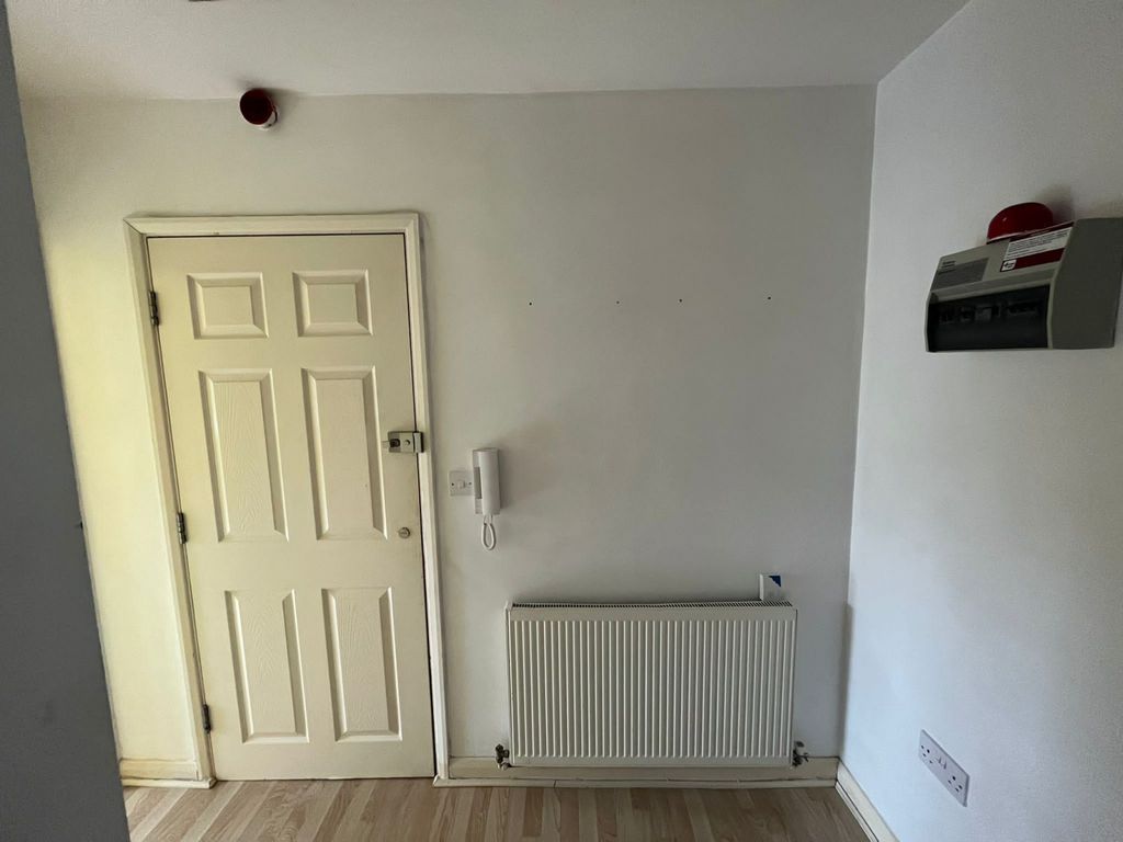 Property photo 2 of 21 Gallery