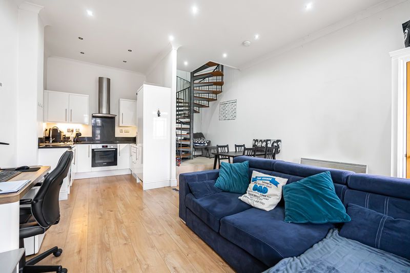 Property photo 3 of 19 Photo 20