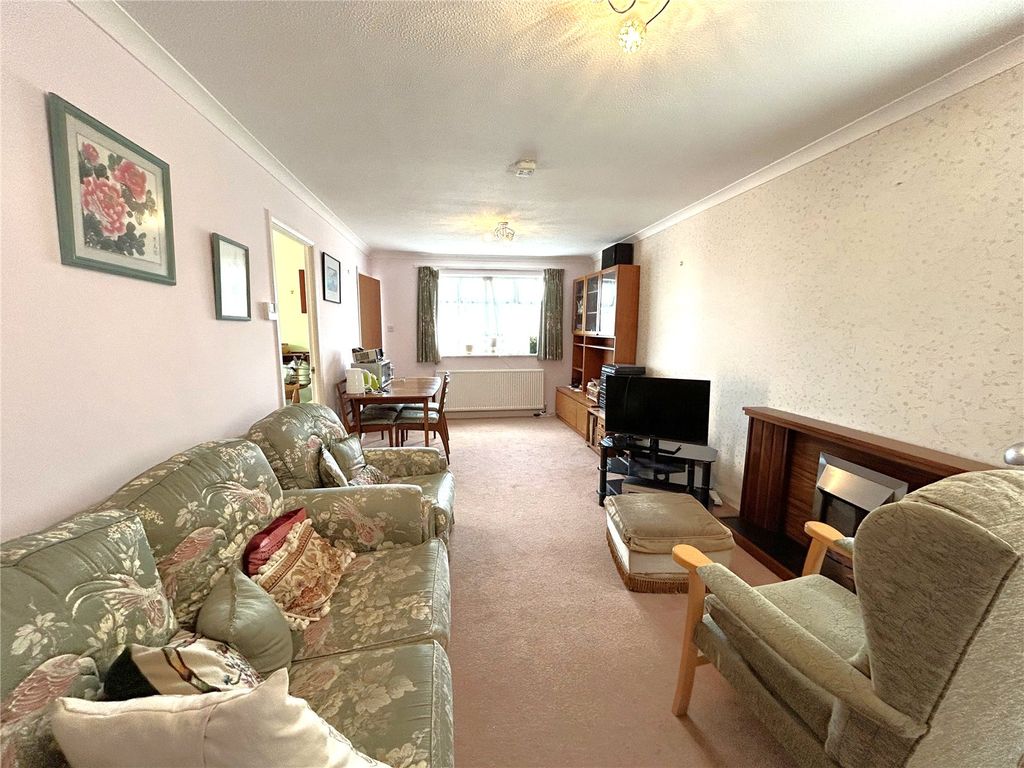 Property photo 2 of 15 Picture No. 41