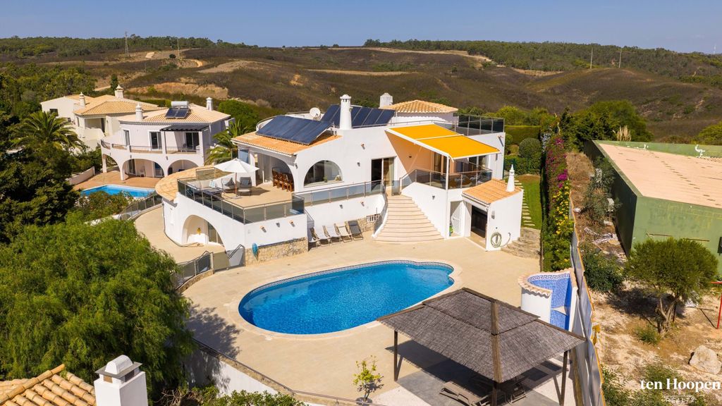 Property photo 1 of 30