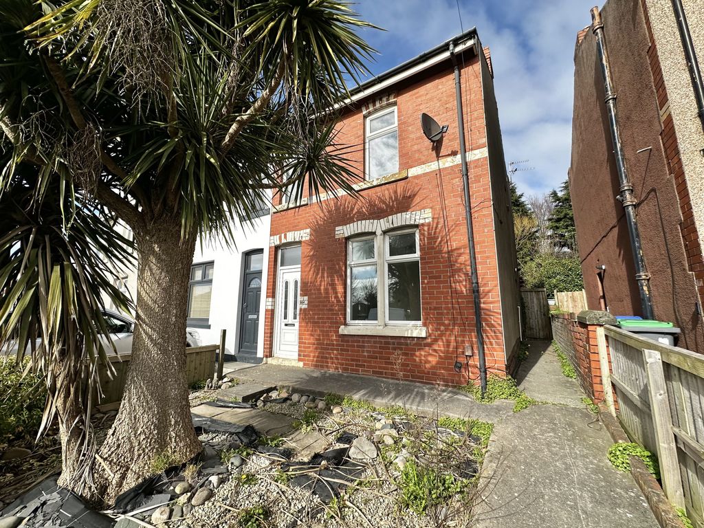 Property photo 1 of 19