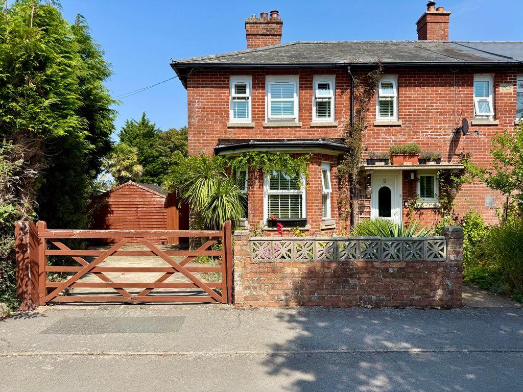 Property photo 1 of 43