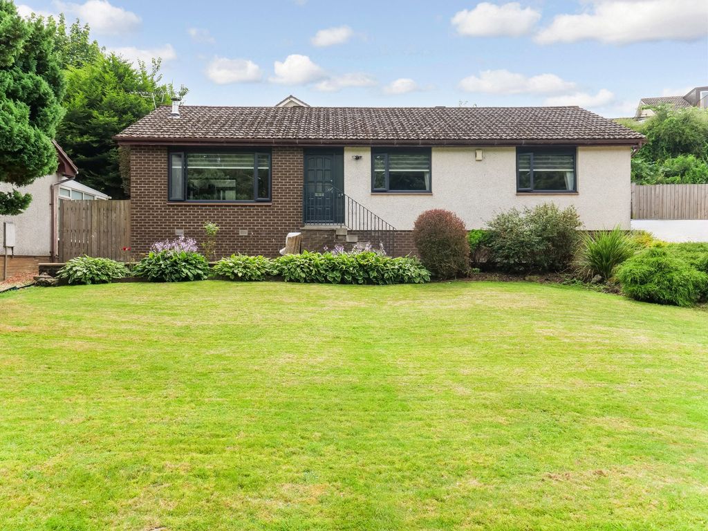 Property photo 1 of 18 Front External