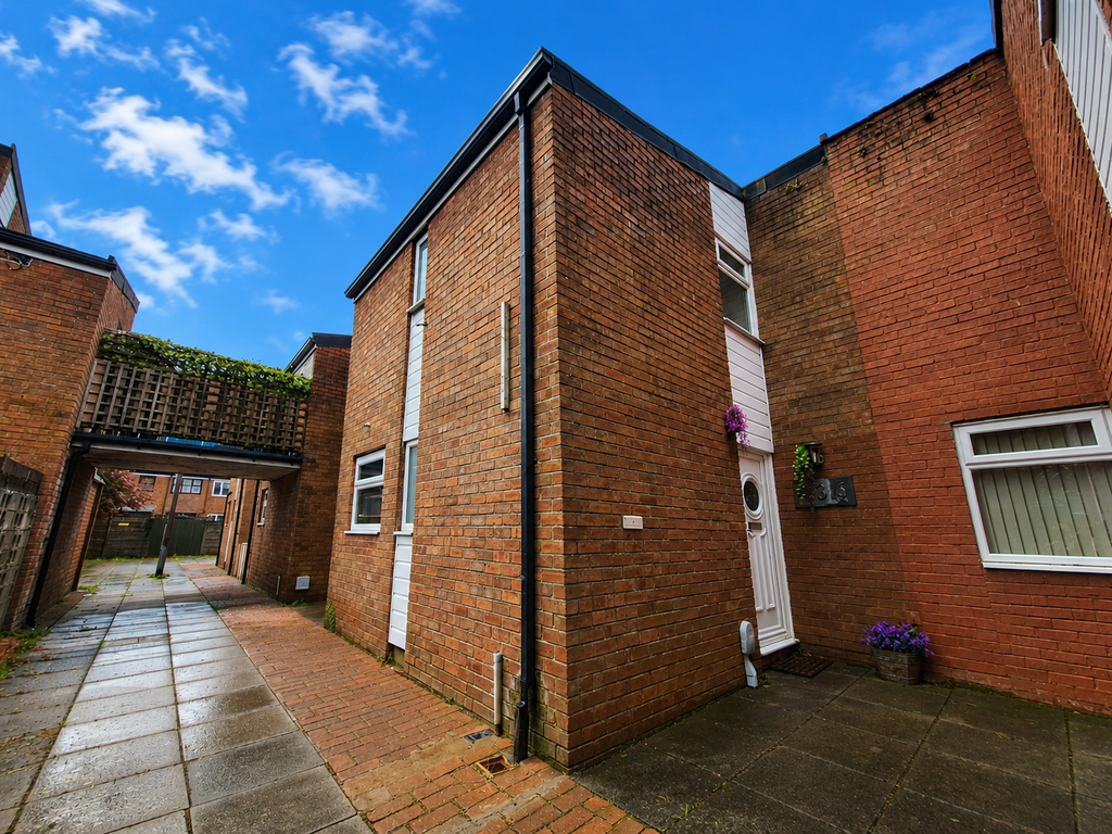 Property photo 1 of 25