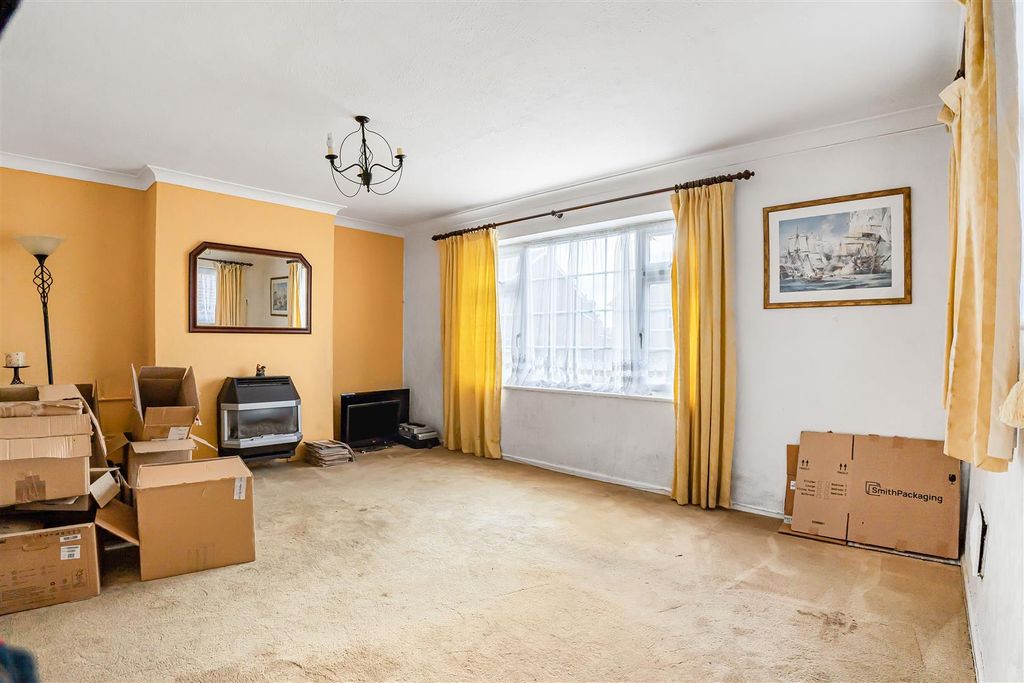 Property photo 3 of 10 5_67699.Jpg