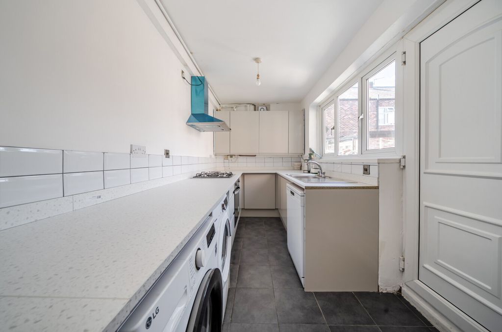 Property photo 3 of 15 1500419-9-6A7d8d5...