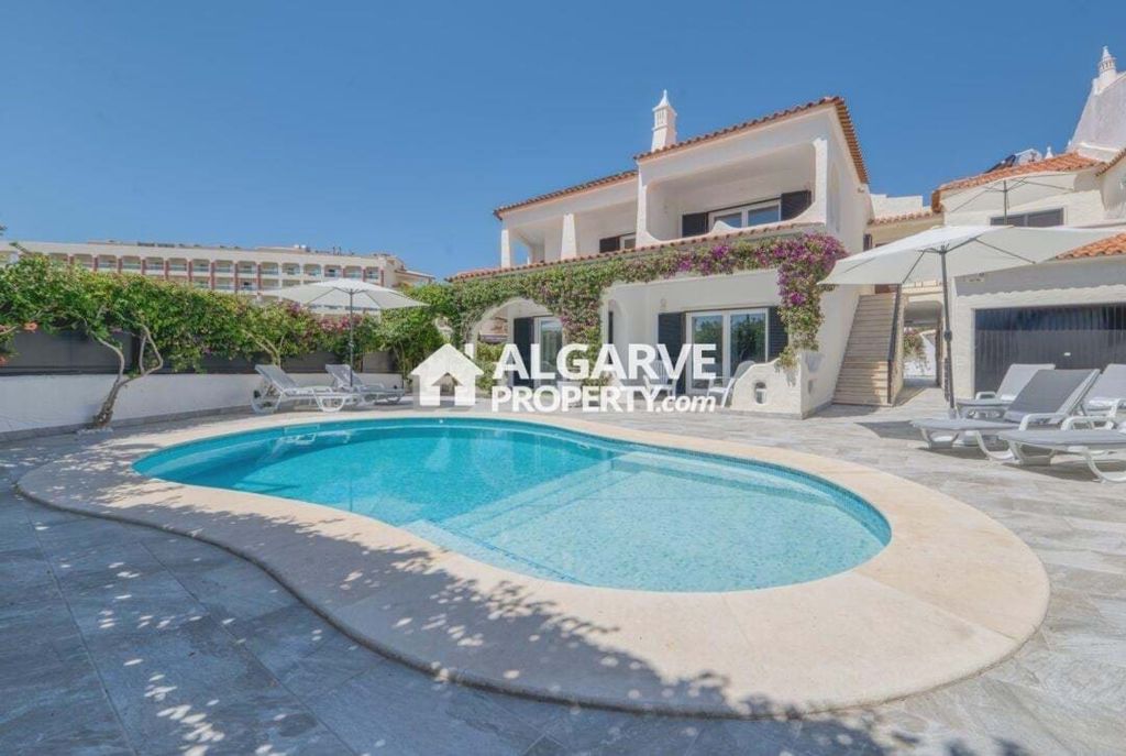 Property photo 1 of 42 Renovated 7-Bedroom Villa Just 300m From The Beach In Porches, Algarve