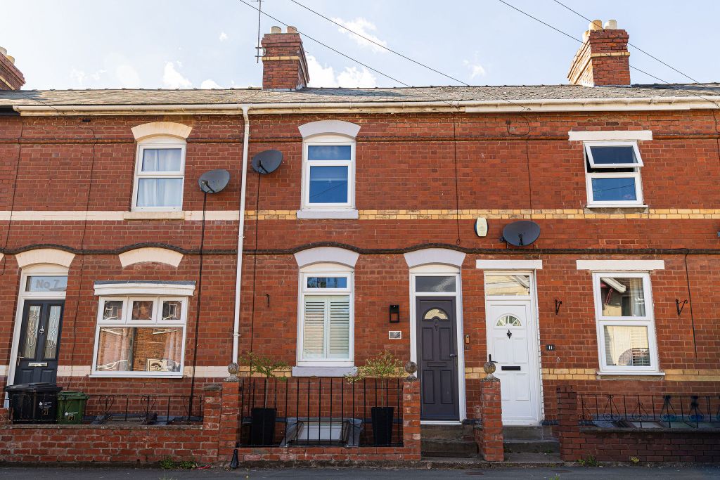 Property photo 1 of 19