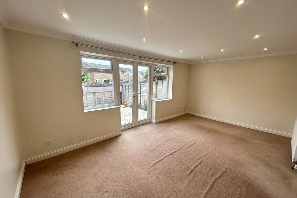 Property photo 2 of 14 Picture No. 02