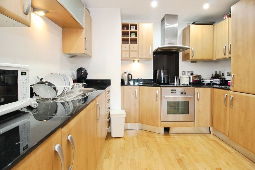 Property photo 3 of 13 Pbox-Img.Jpg
